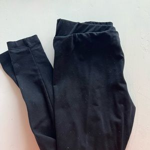 Black leggings